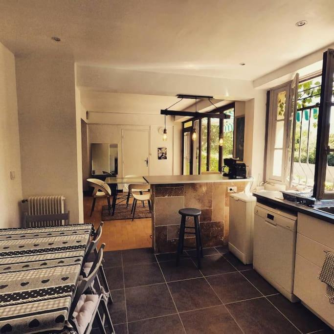 Charmant Rez De Villa Climatise Renove, 90M2 Avec Parking Cassis Buitenkant foto