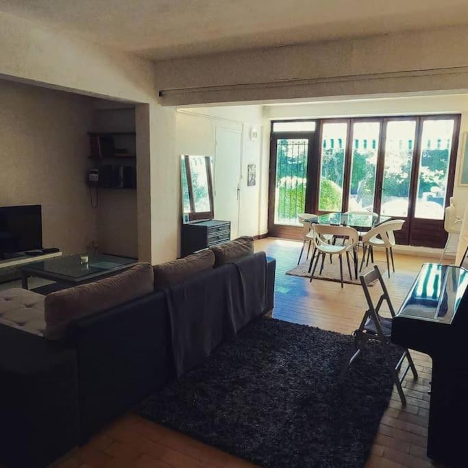 Charmant Rez De Villa Climatise Renove, 90M2 Avec Parking Cassis Buitenkant foto
