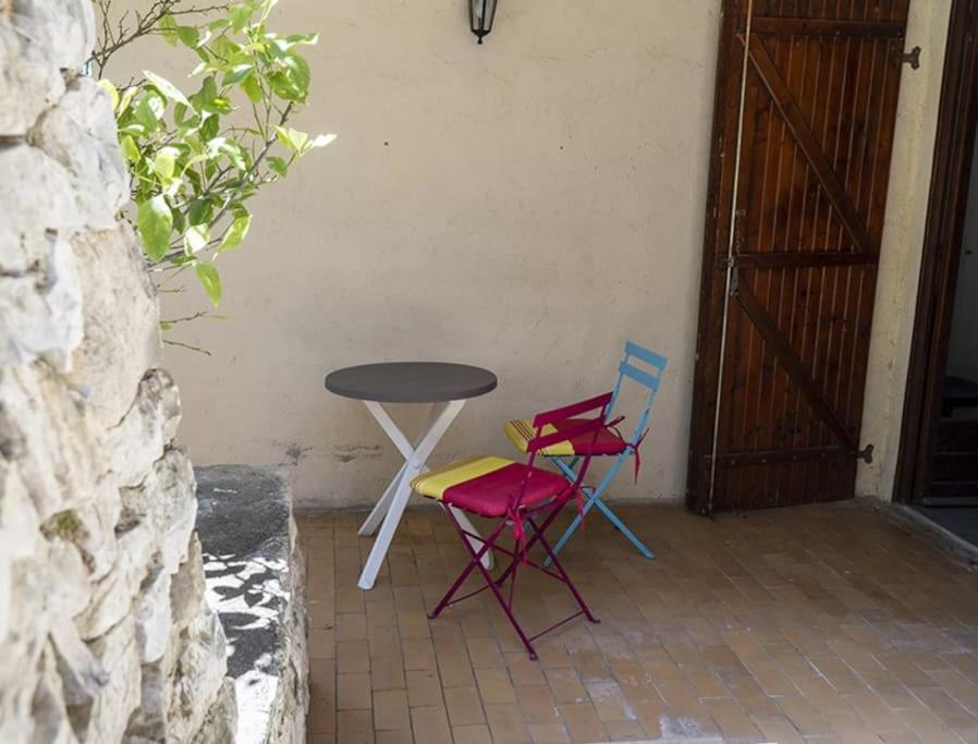 Charmant Rez De Villa Climatise Renove, 90M2 Avec Parking Cassis Buitenkant foto