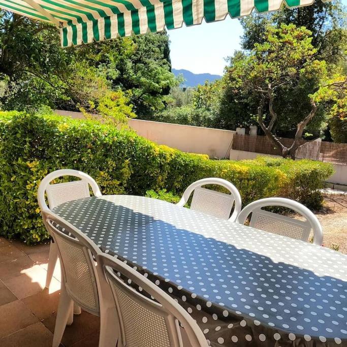 Charmant Rez De Villa Climatise Renove, 90M2 Avec Parking Cassis Buitenkant foto
