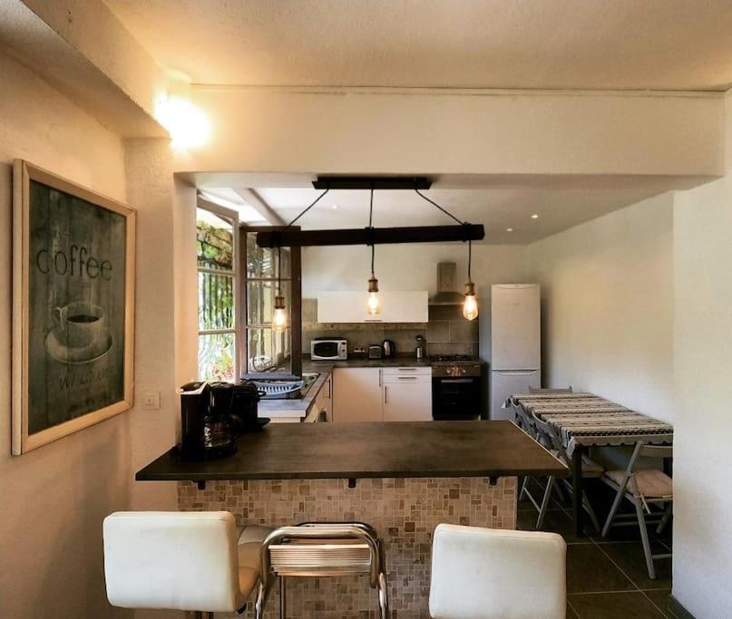 Charmant Rez De Villa Climatise Renove, 90M2 Avec Parking Cassis Buitenkant foto